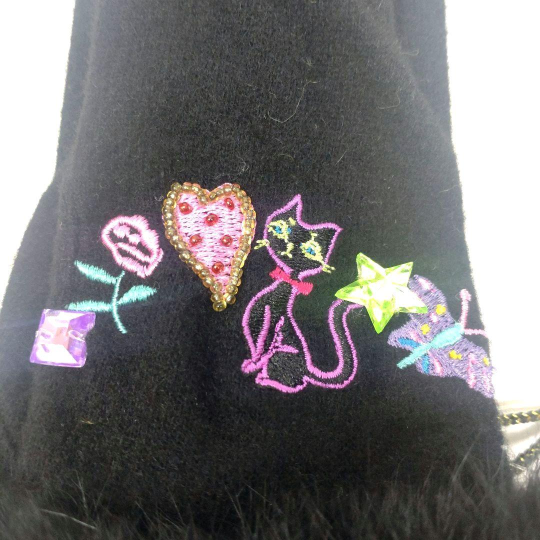 新品タグ付 シンクビー 手袋 猫 刺繍 カシミヤ混 ラビットファー 黒