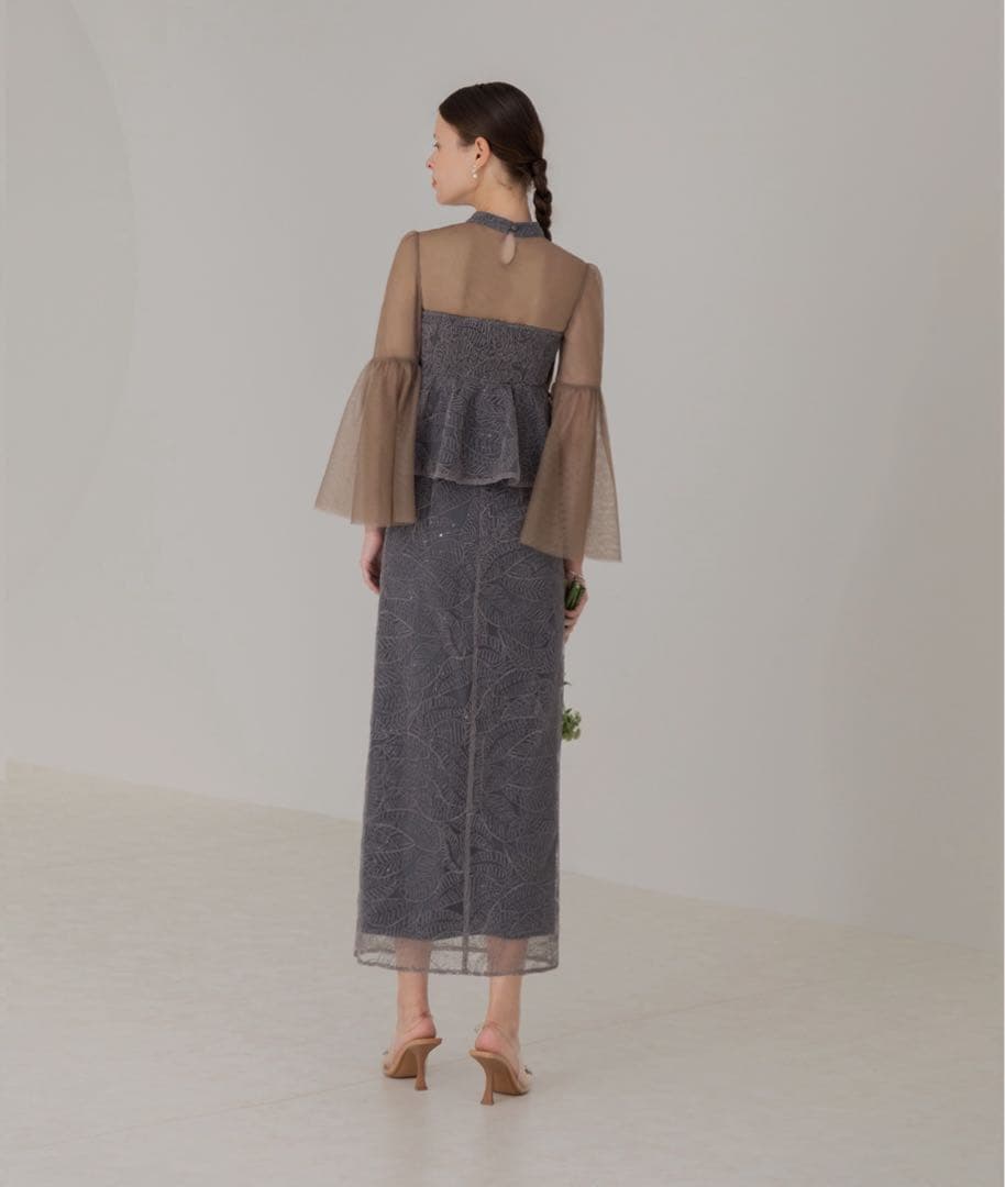 m*@様 【LEJA】スパンコール刺繍ビジューボタンフレアスリーブセットアップド