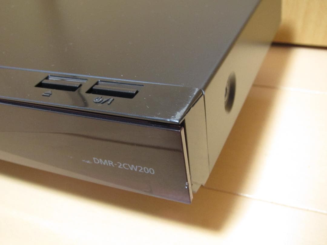 キズはありますが、ほぼ新品！HDD新品 Panasonic DMR-2CW200