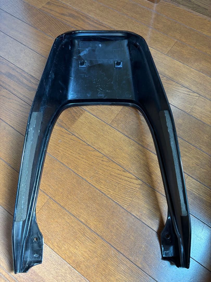 ゼファーχ400 テールカウル　火の玉カラー 各所傷あり