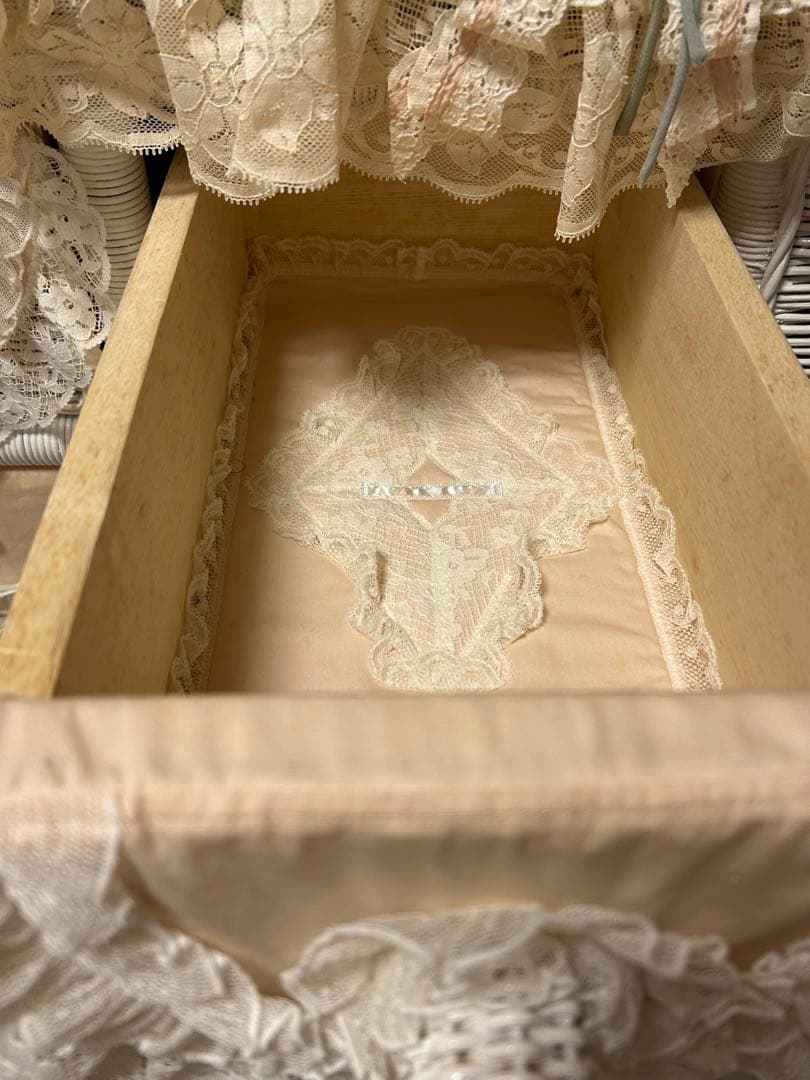 さえら HISCHRONE ヒスクローネ チェスト