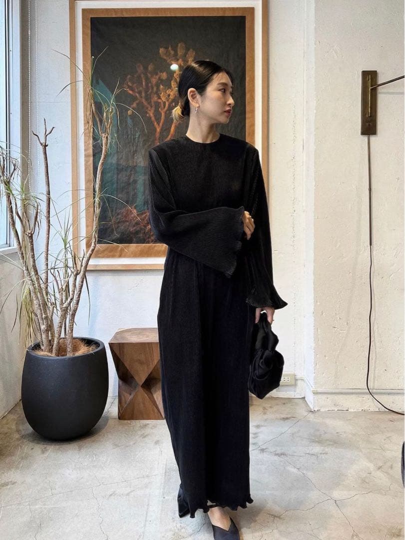 RIM.ARKリムアークPleats shoulder padded OP