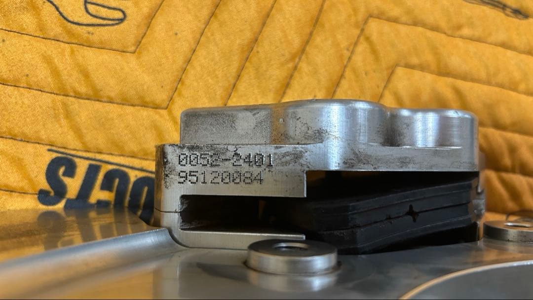 パフォーマンスマシン リア ブレーキ キャリパー ソフテイル エボ