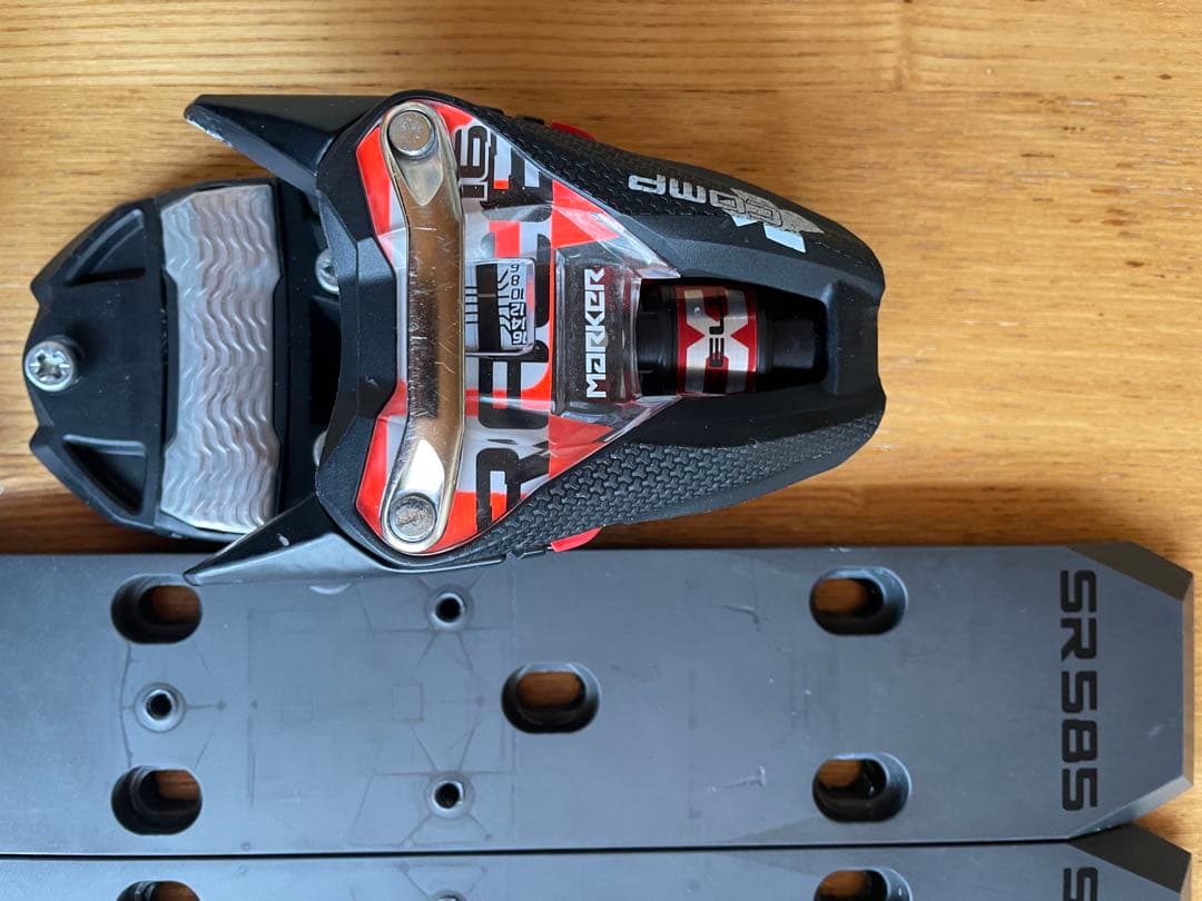 24マーカーXCOMP16ビンディング 25オガサカSR 585プレート