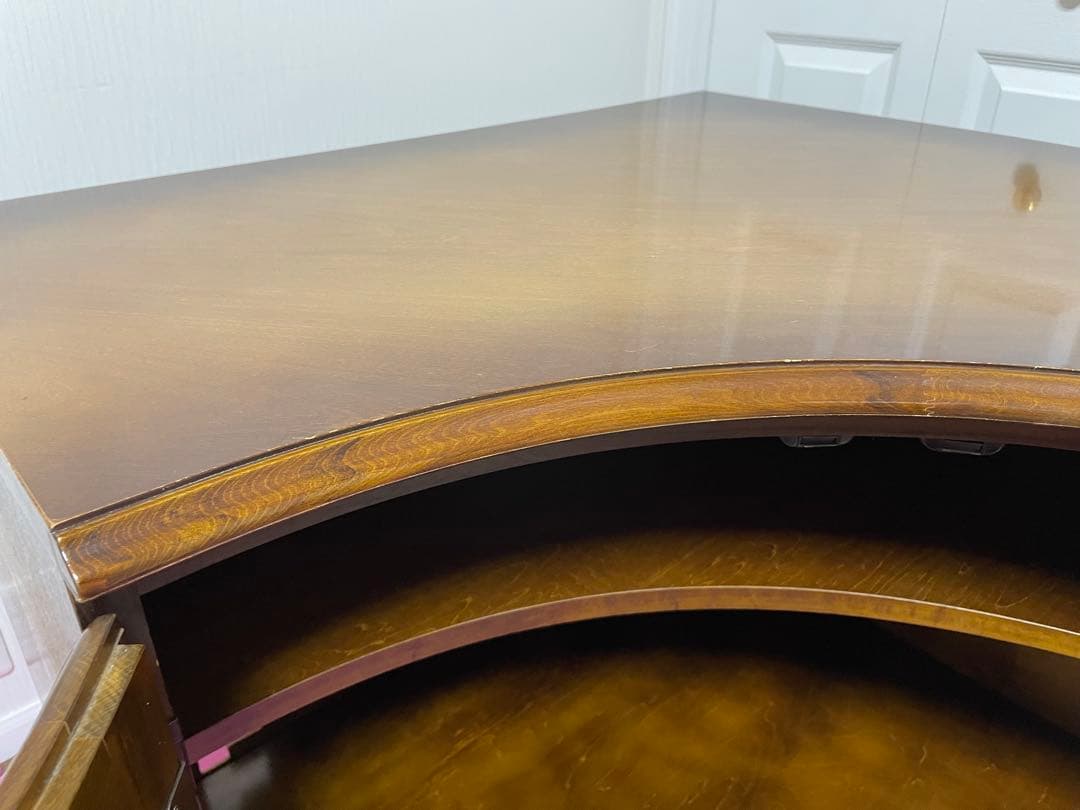 カリモク木製コーナーキャビネット ガラス扉付き