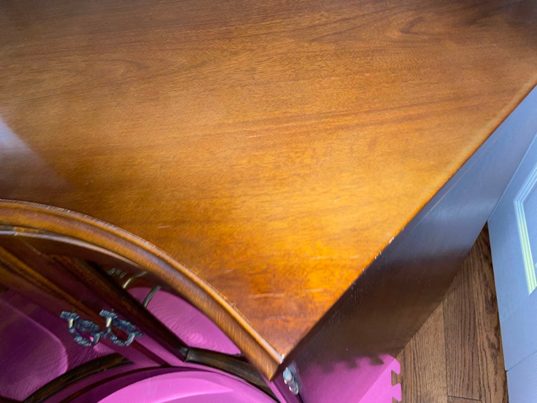 カリモク木製コーナーキャビネット ガラス扉付き