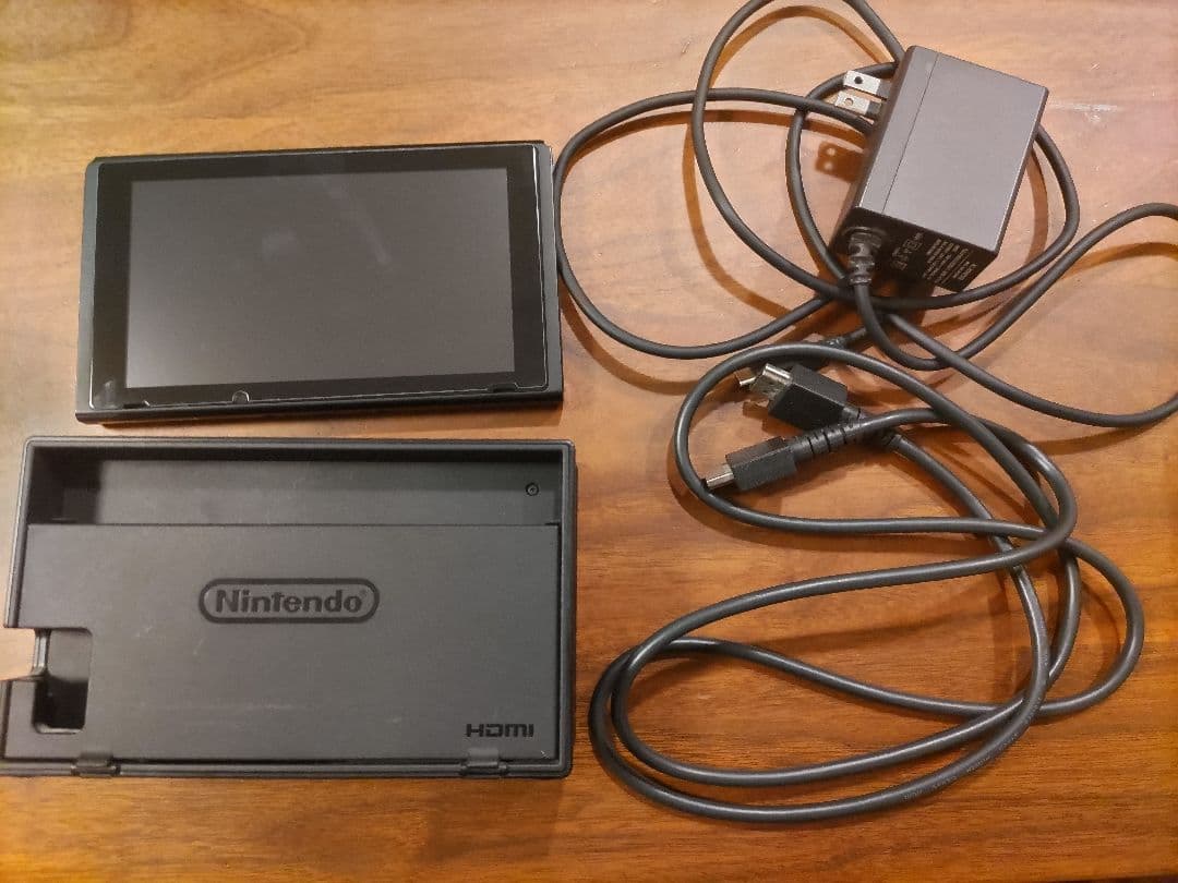 Switch 本体 + ドック + ACアダプタ + HDMIケーブル