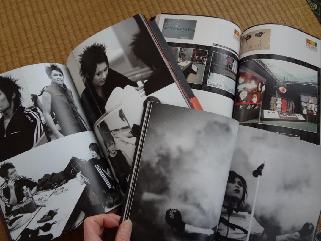 PIERROT（ピエロ） アーティスト写真集セット