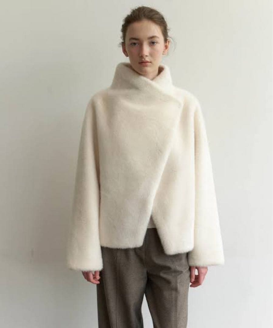 【美品】na.e Reversible Fur Coat_White