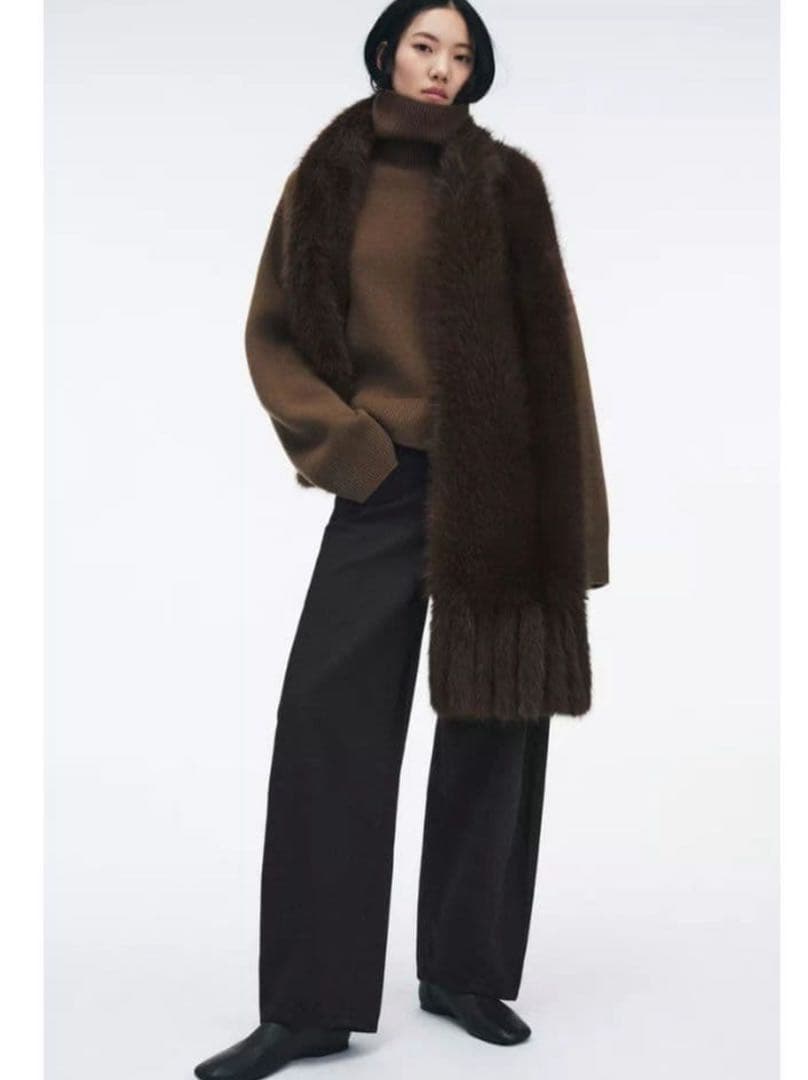 ZARA フェイクファー フリンジ付きストール