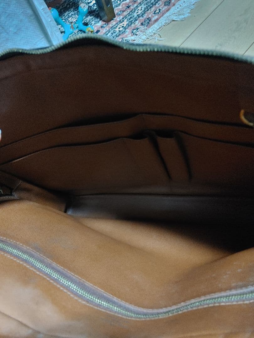 Louis Vuitton レザー バッグ