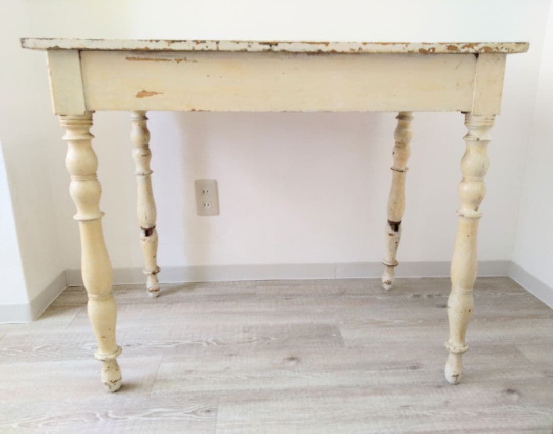 【送料込】フランス　アンティーク　テーブル　ミルクホワイト　机