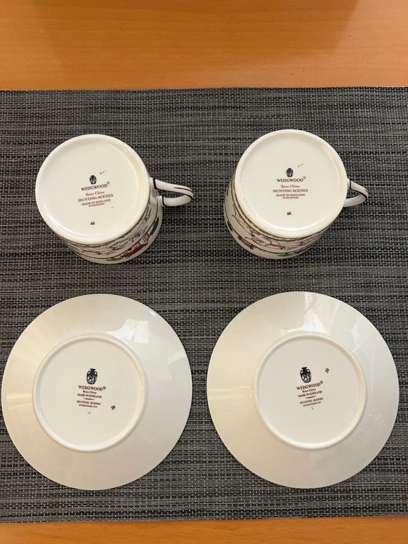 ウェッジウッド【黒壺】ハンティングシーン　カップ＆ソーサー 、プレートセット