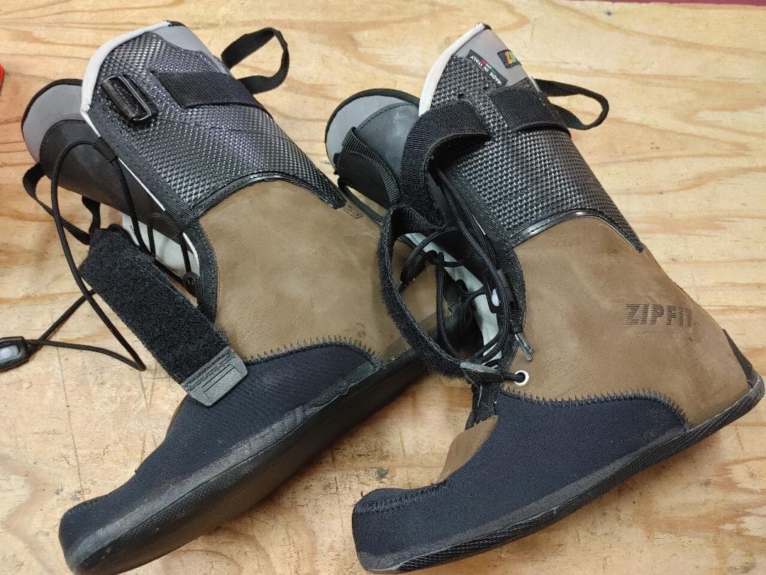 スキー 25-25.5cm ATOMIC REDSTER STI 150 LIFTED