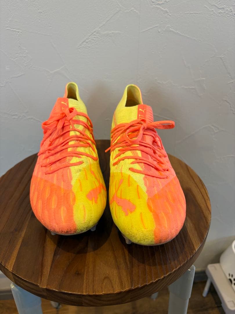 美品　PUMA サッカースパイク 26.5cm