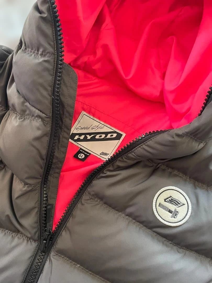 HYOD グレー/赤 ダウンジャケット LLサイズ