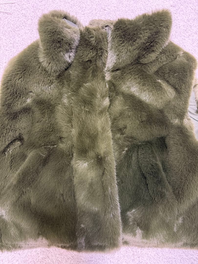 GlamLipsリバーシブルファーベスト♡