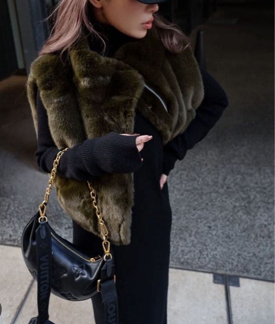 GlamLipsリバーシブルファーベスト♡