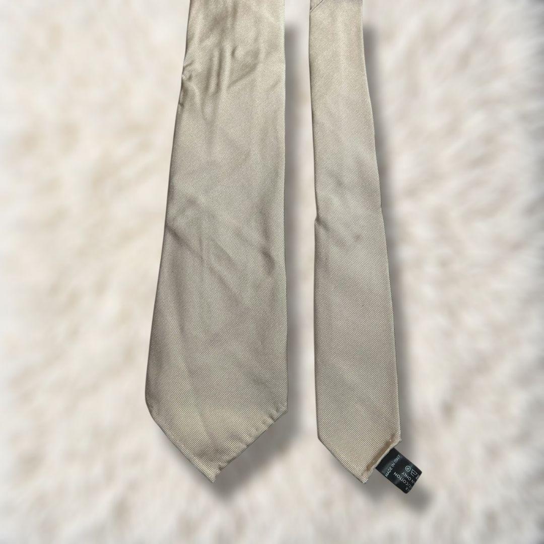 【新品✨】アットヴァンヌッチ ソリッド アイボリー スフォデラート セッテピエゲ