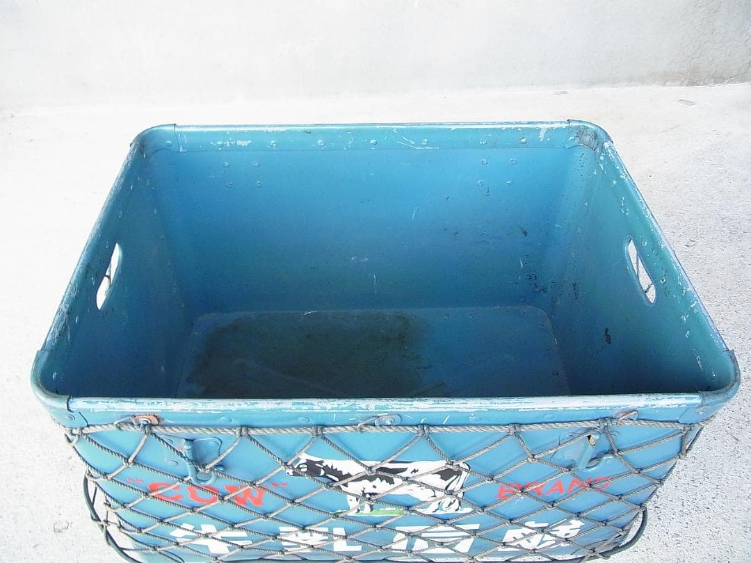 は*ん様 当時もの　牛乳石鹸　ボテ箱　シャンプー　使用品　バイク荷台などに