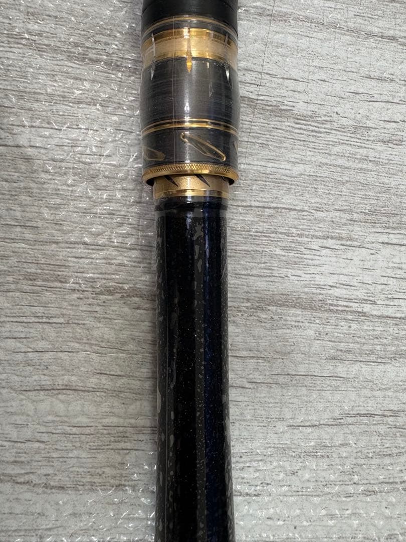 ダイワ 銀狼王牙AGS チヌ竿 1号53m