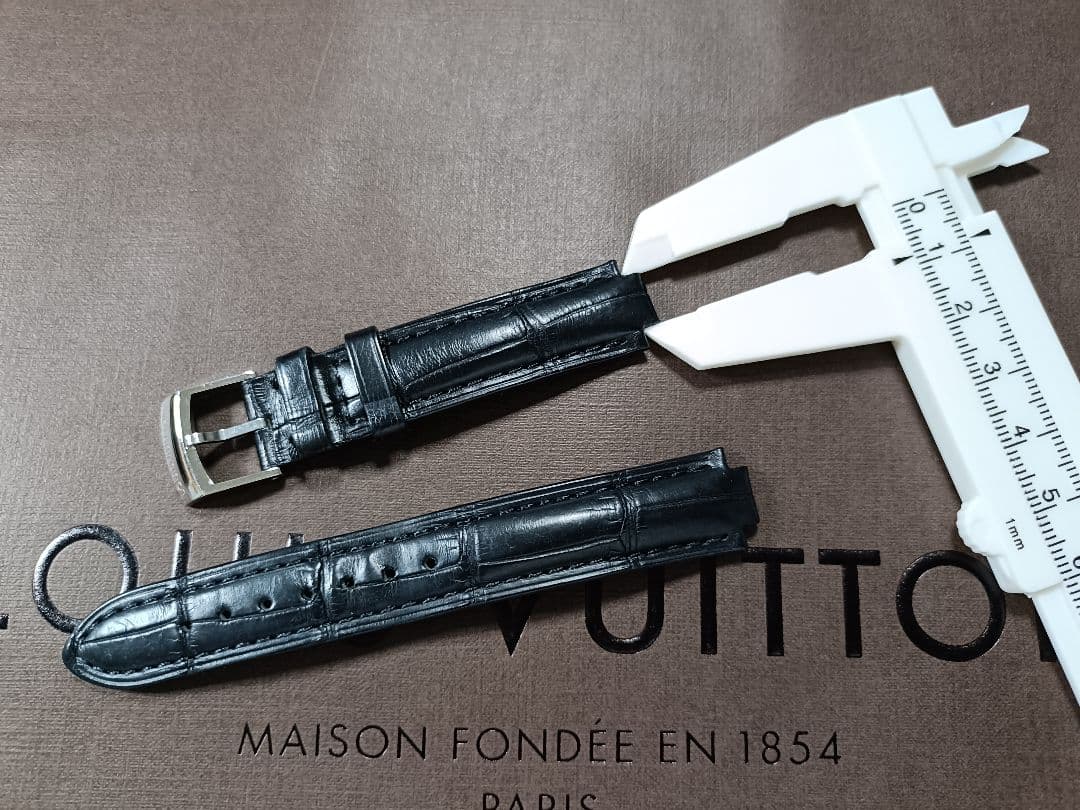 ルイヴィトン タンブール アリゲータストラップ サイズS 凸8.5mm 尾錠付