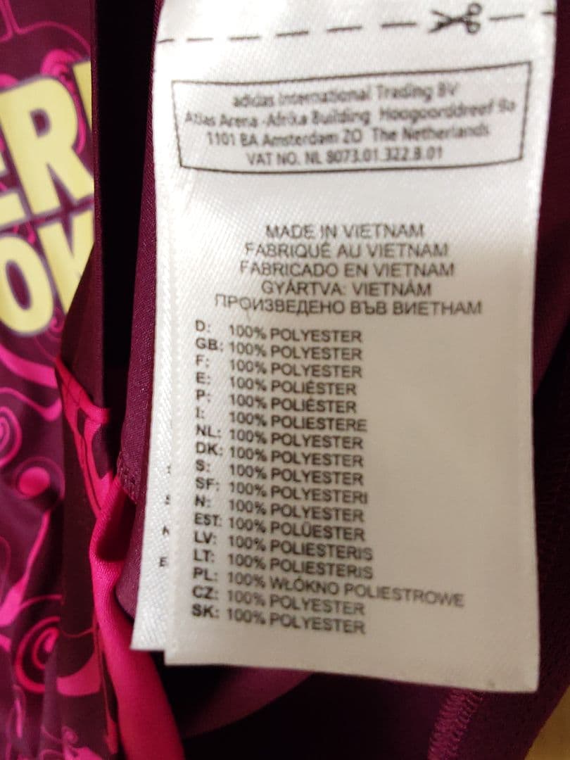 グルキュフ　 サイン入りユニフォーム