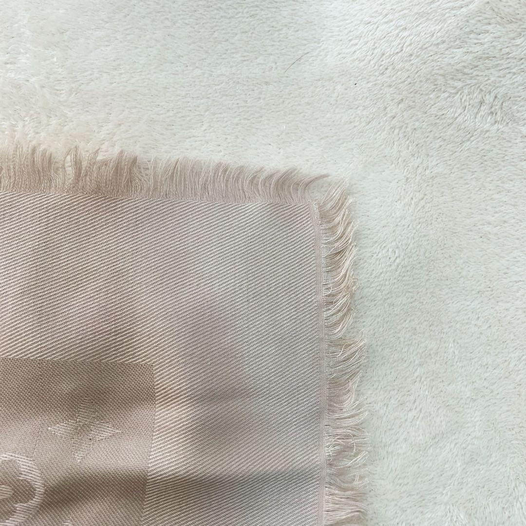 ルイヴィトン モノグラム ショール ストール シルク　ベージュ　大判