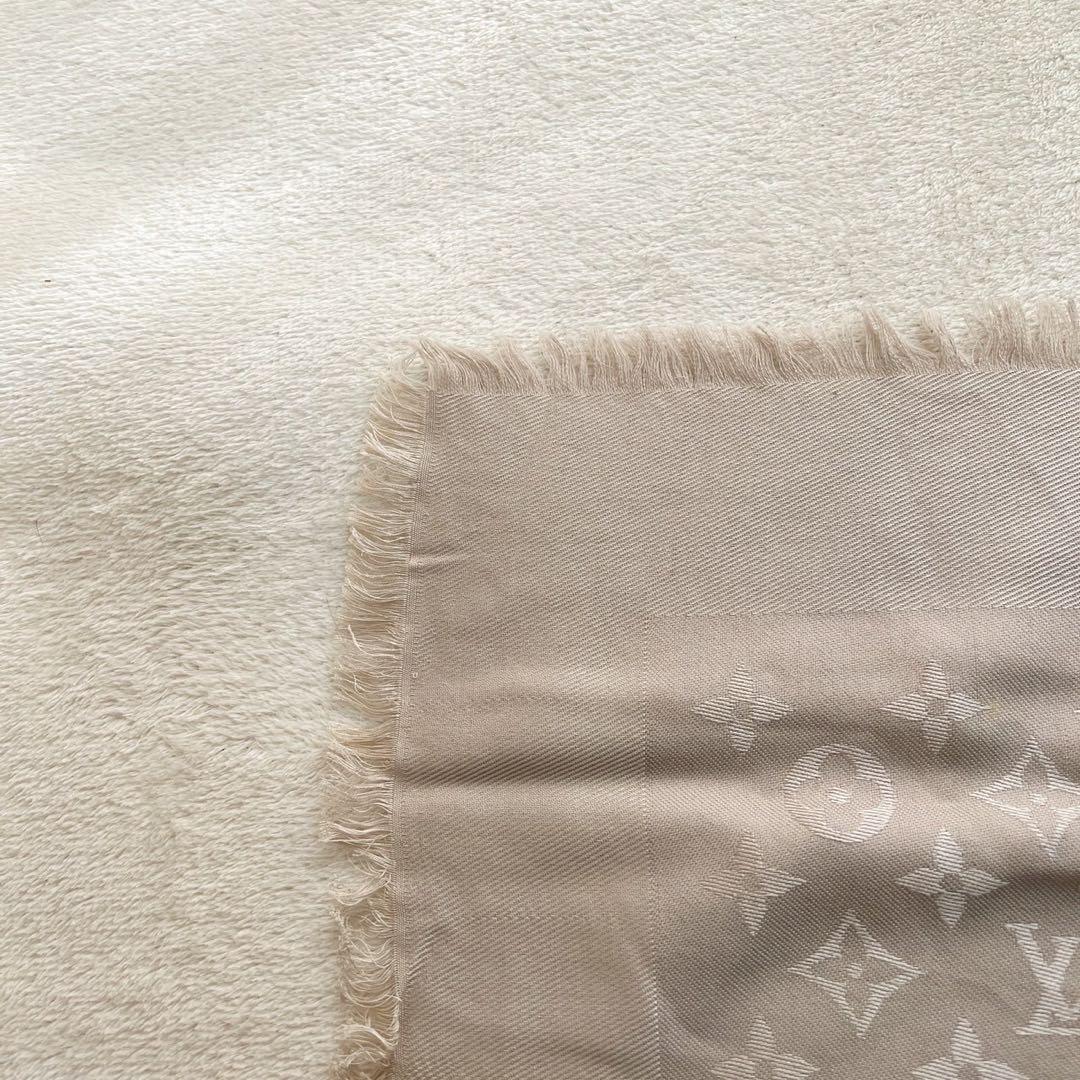 ルイヴィトン モノグラム ショール ストール シルク　ベージュ　大判