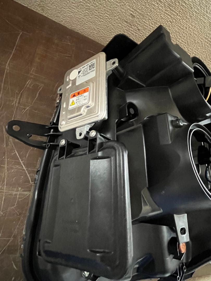 スズキ純正エブリィDA17Wの左右ヘッドライトユニットセット　中古品