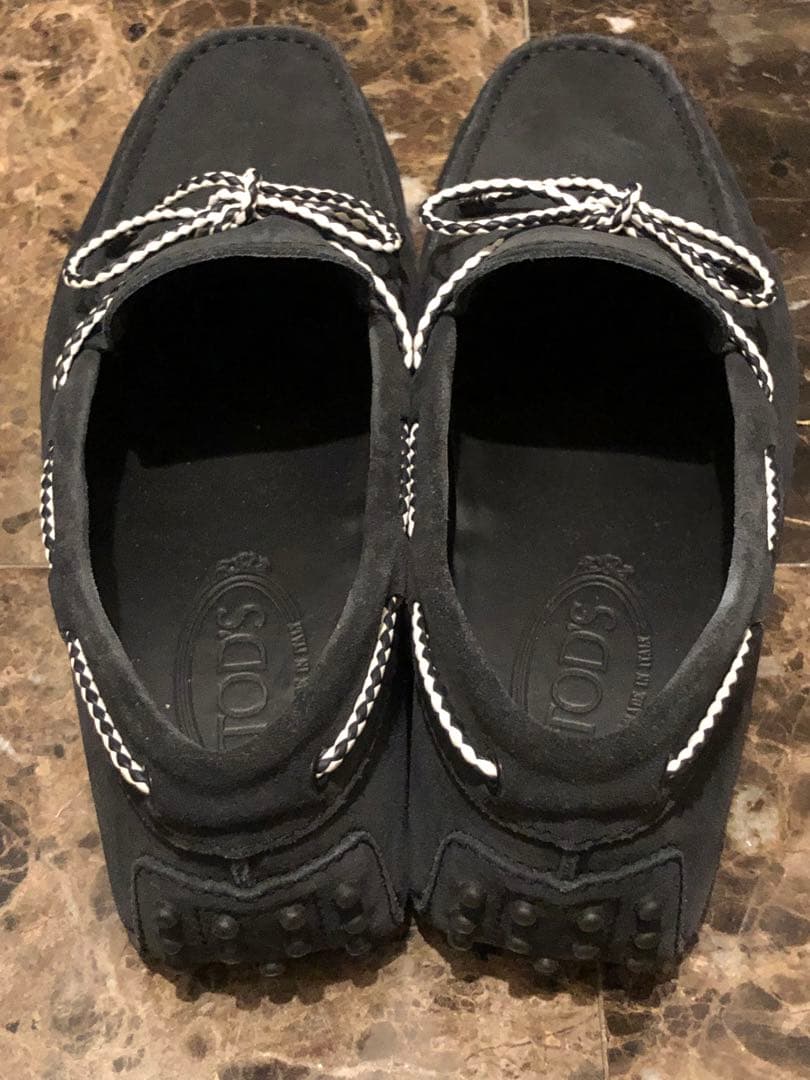 TODS スウェード　ドライビングシューズ　スリッポン