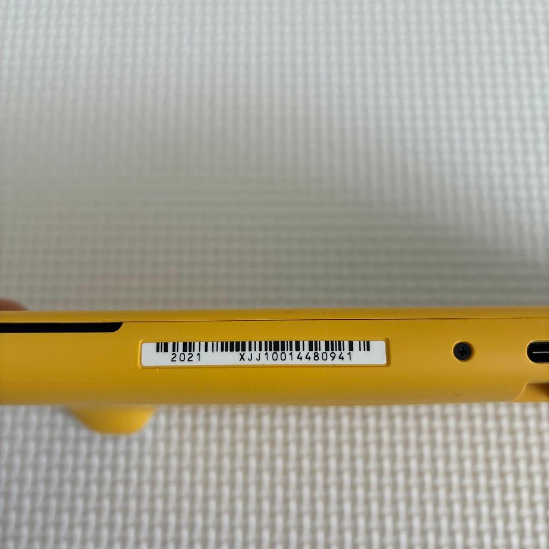 Nintendo Switch lite イエロー　ケース付き