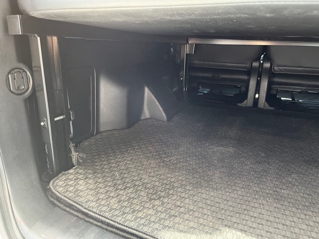 MADLYS デリカD5 ベッドキット　マット付き