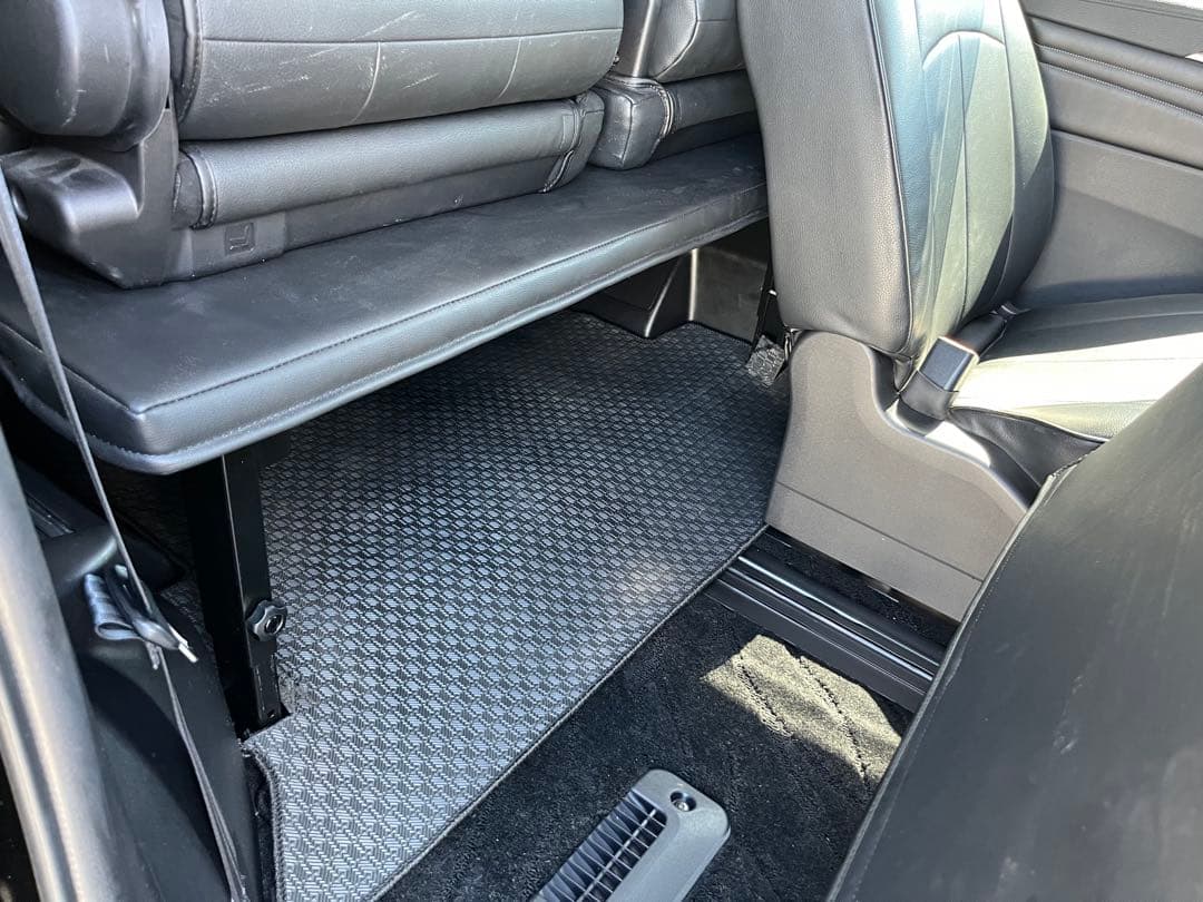 MADLYS デリカD5 ベッドキット　マット付き