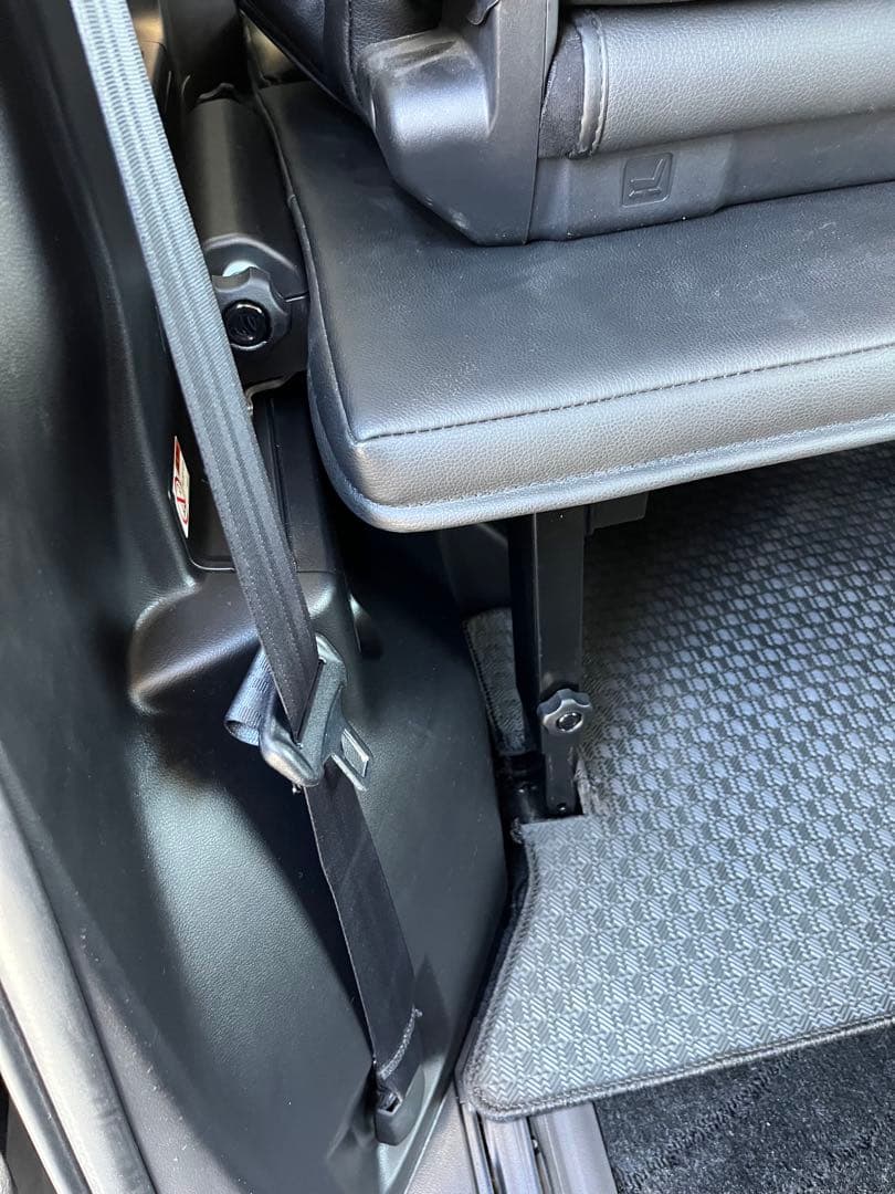 MADLYS デリカD5 ベッドキット　マット付き