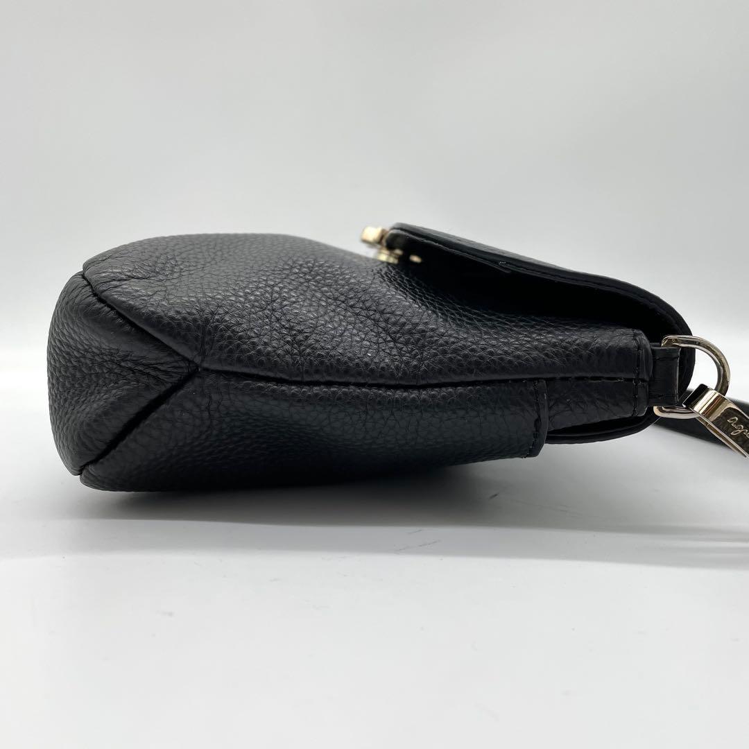 【極美品】アニエスベー　ショルダーバッグ　ロゴ　ゴールド金具　レザー　ブラック