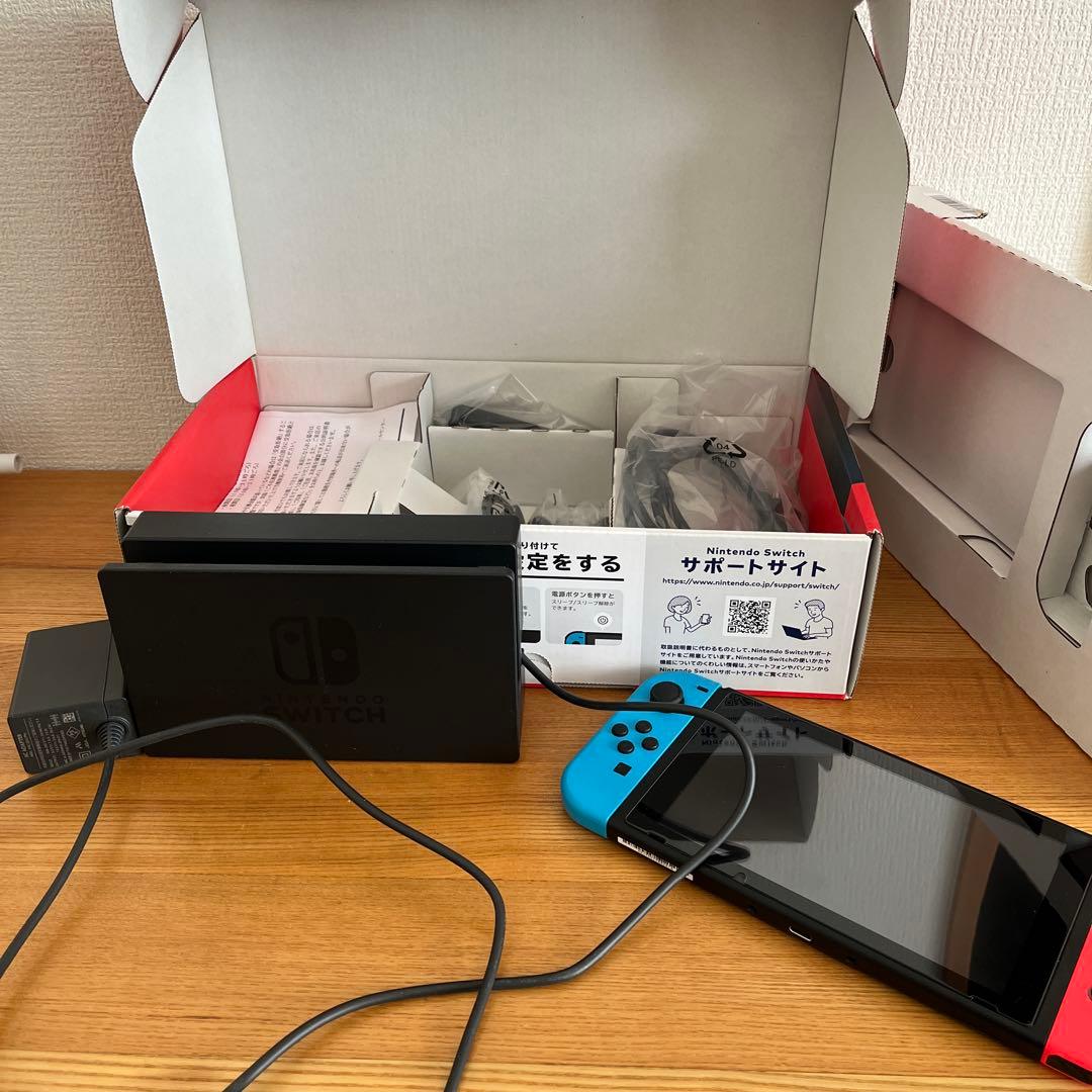 任天堂 Switch 本体