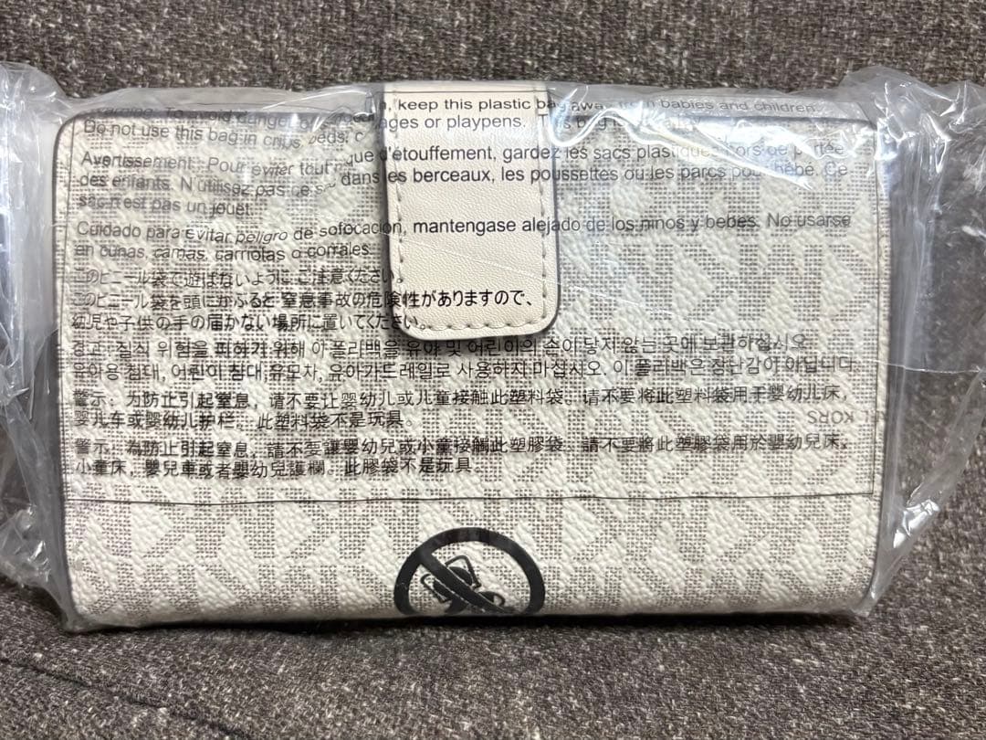 Michael kors マイケルコース　ジップウォレット