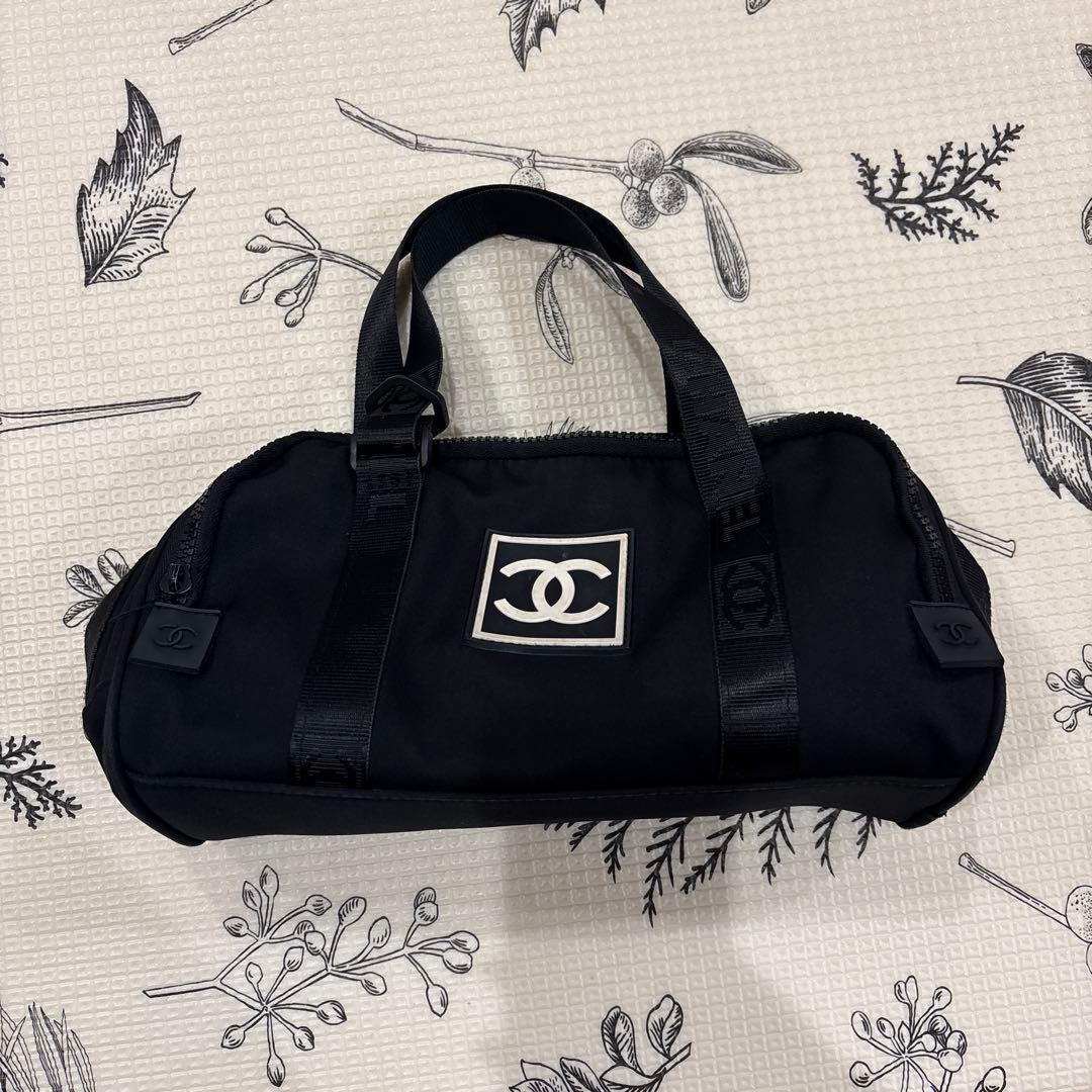 CHANEL ブラック ショルダーバッグ ノベルティ