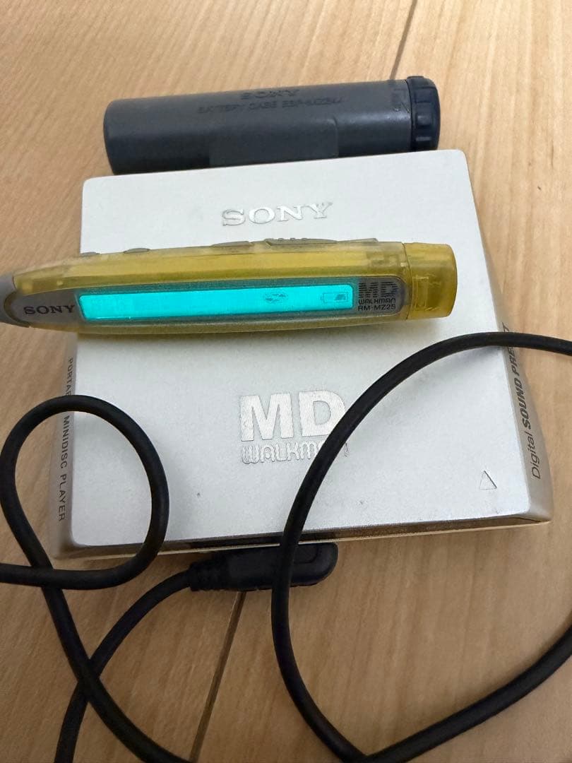 美品 SONY MDウォークマン MZ-E75 本体