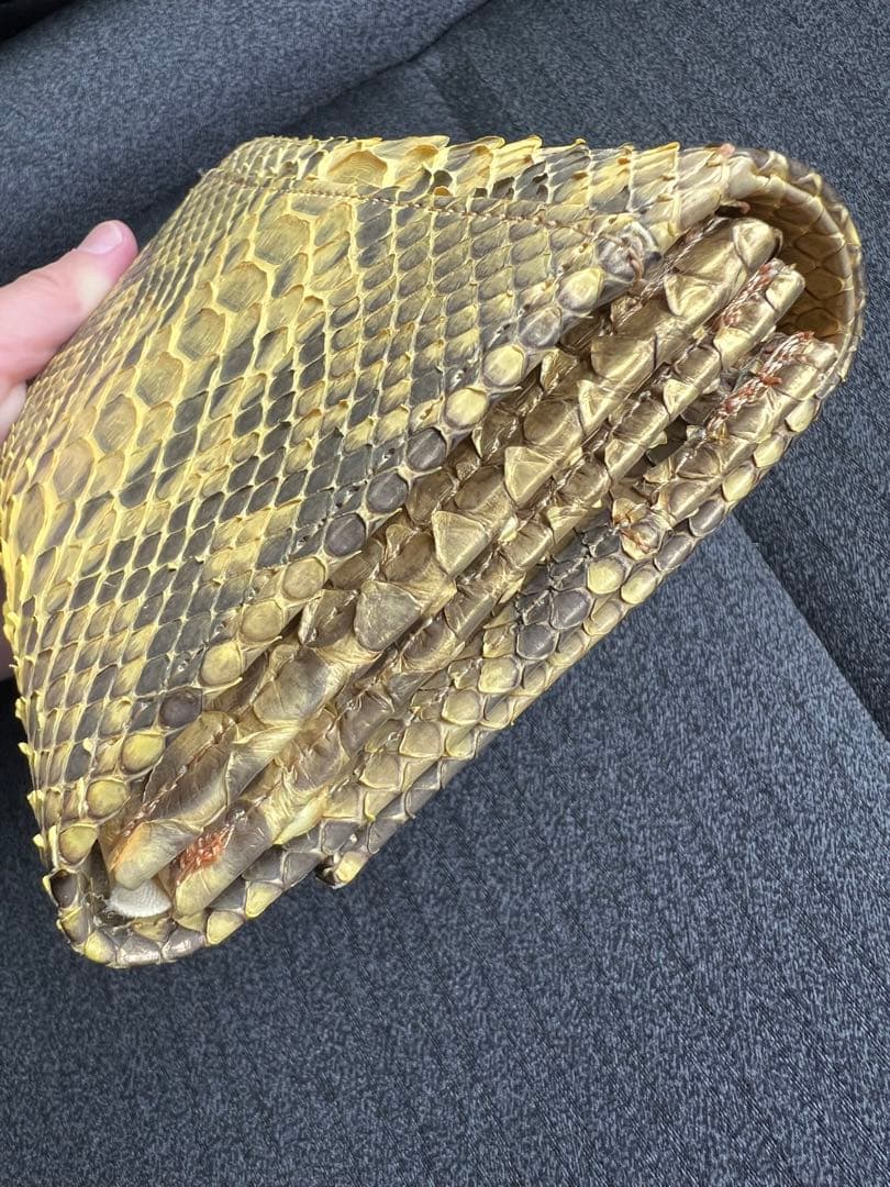 ヘビ革 無双ゴールド 二つ折り財布