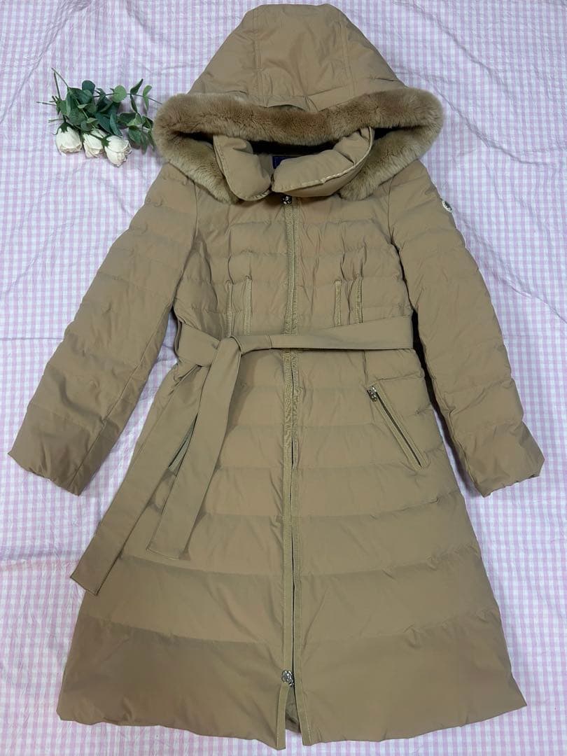 エムズグレイシー　ベージュ　ダウン　ロングコート　リボンつき　レッキスファー