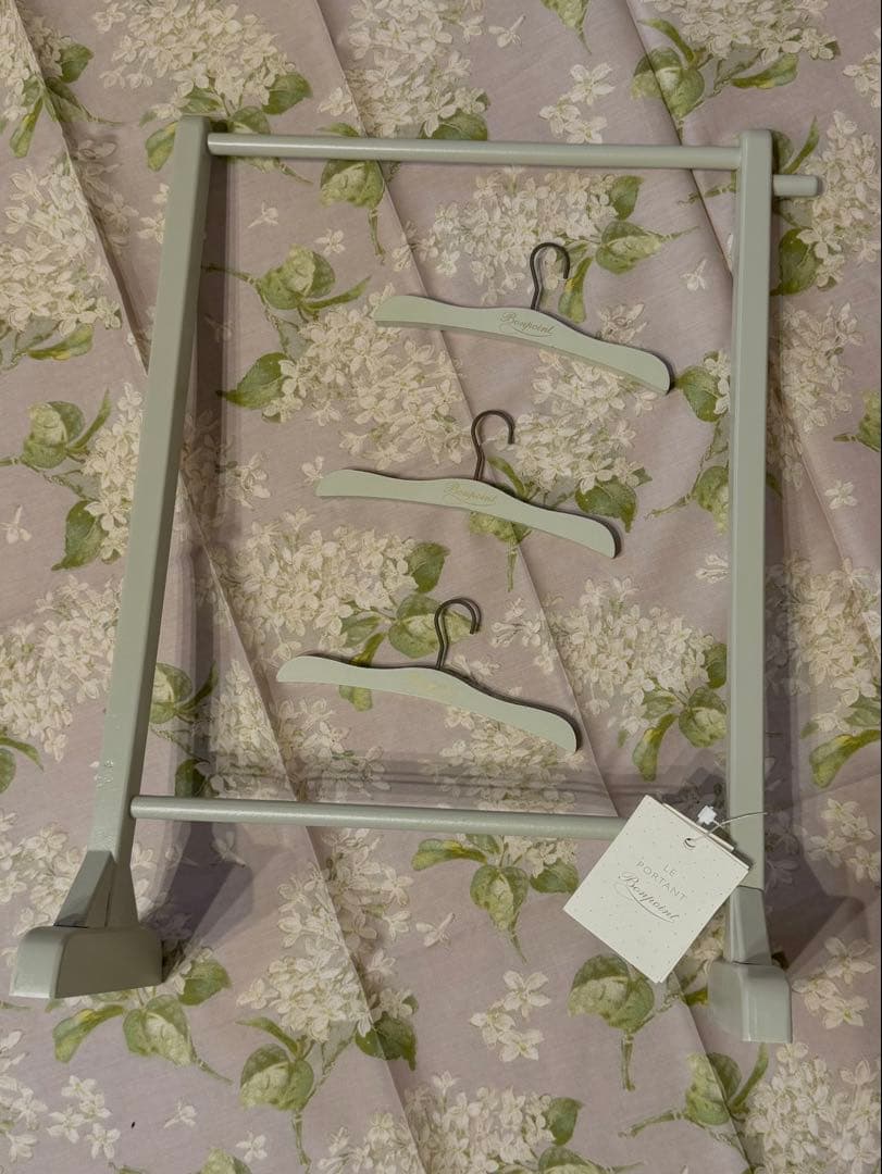 Bonpoint(ボンポワン)チェリーちゃん　ハンガーラック 3ハンガー付き