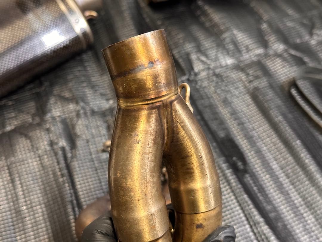 Akrapovic Ninja ZX-25R用フルエキゾーストマフラー