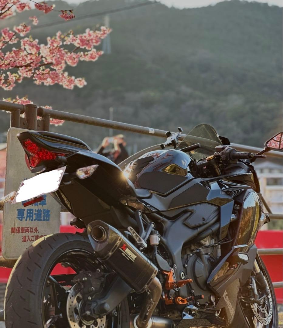 Akrapovic Ninja ZX-25R用フルエキゾーストマフラー