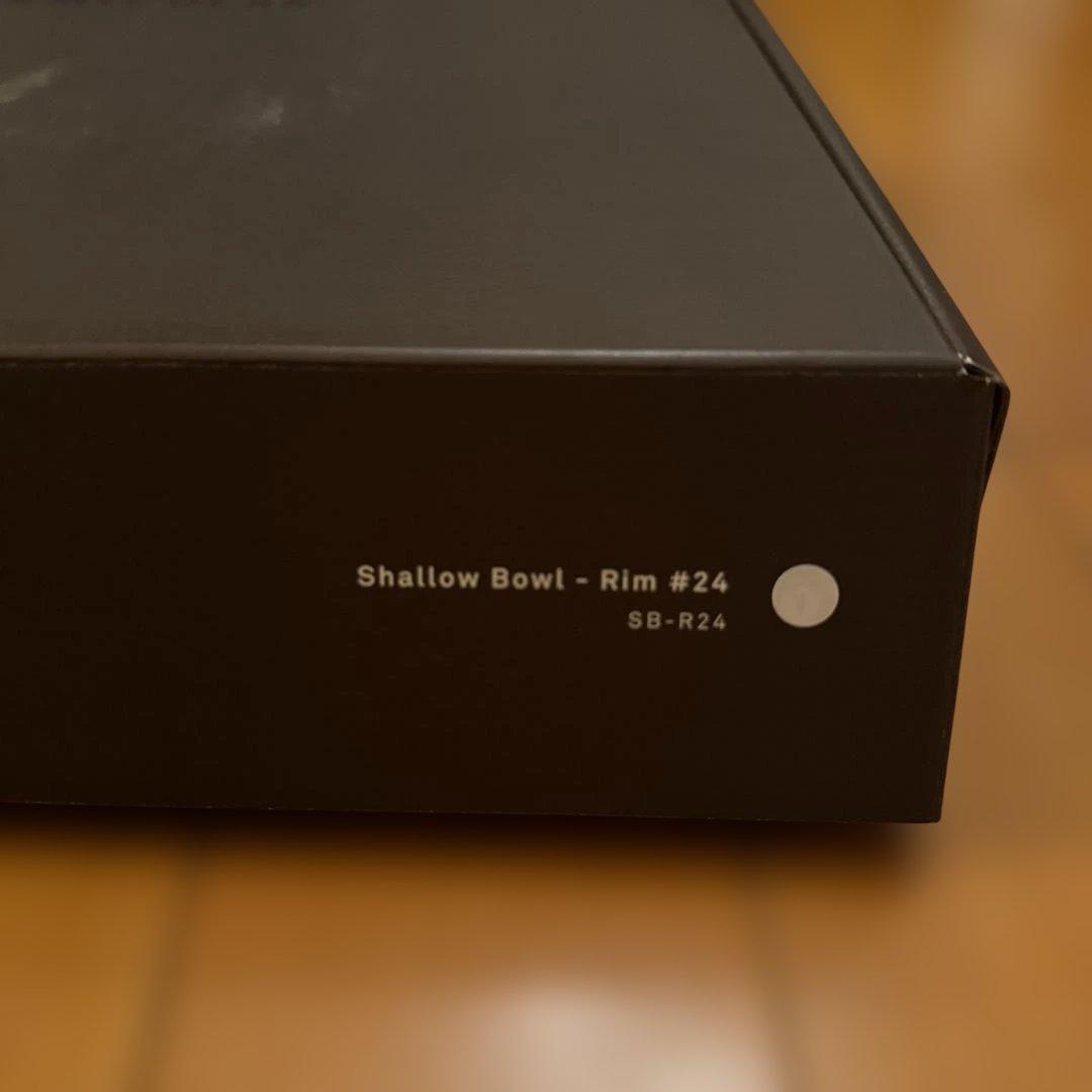 新品 バーミキュラ シャロウボウル リム 24cm 皿 2枚セット 黒白