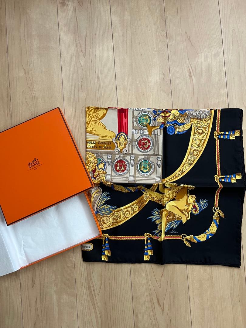 【美品】エルメス　カレ90 『シャルルガルニエへの賛辞』