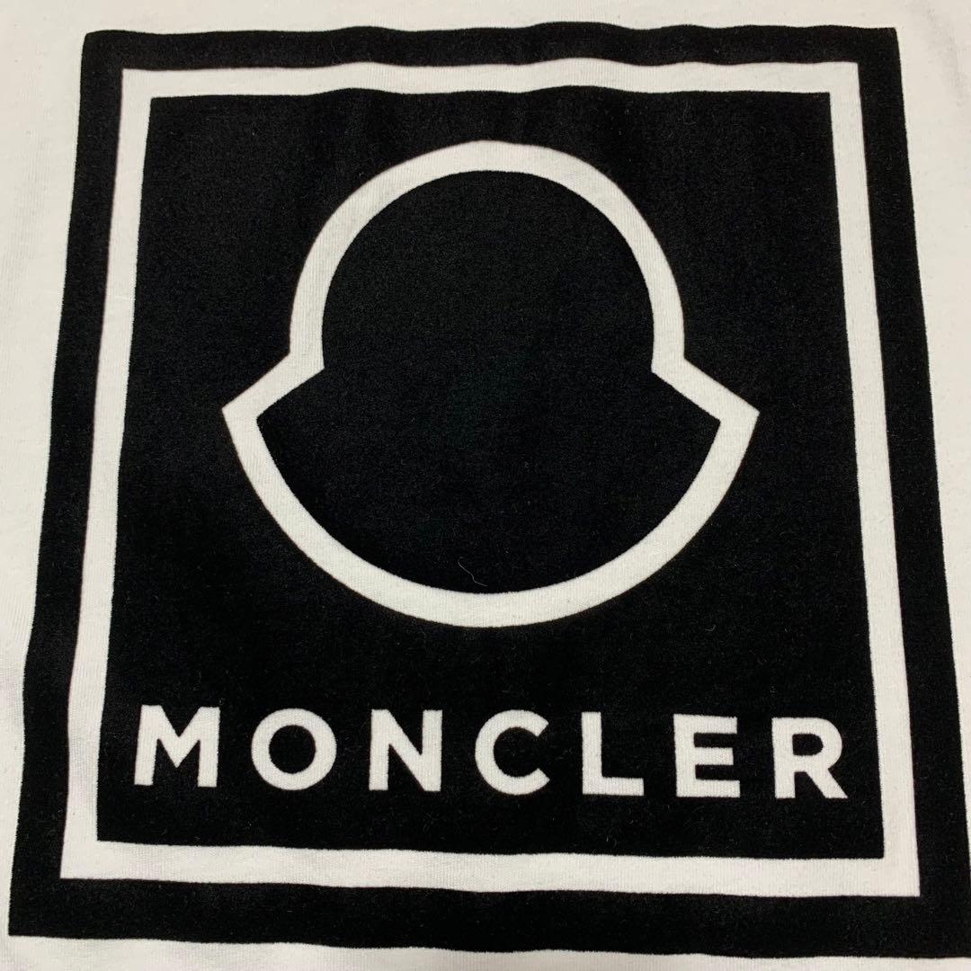 極美品　モンクレール　ロンT 長袖Tシャツ　ホワイト　XXL国内正規品4S169