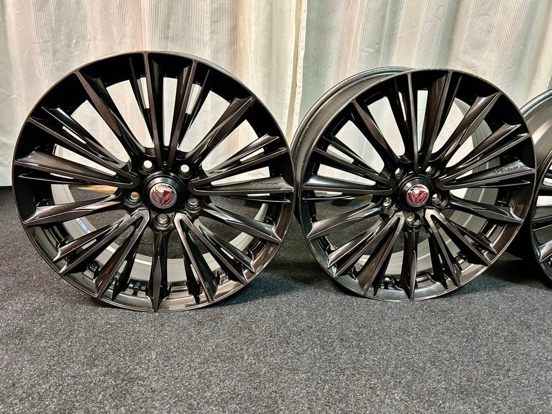 18インチ RAYS VERSUS VOUGE希少 ブラックディアマンテ レイズ