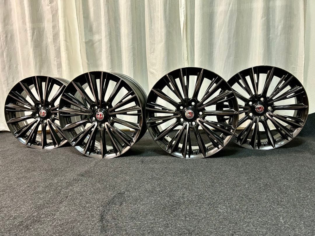 18インチ RAYS VERSUS VOUGE希少 ブラックディアマンテ レイズ